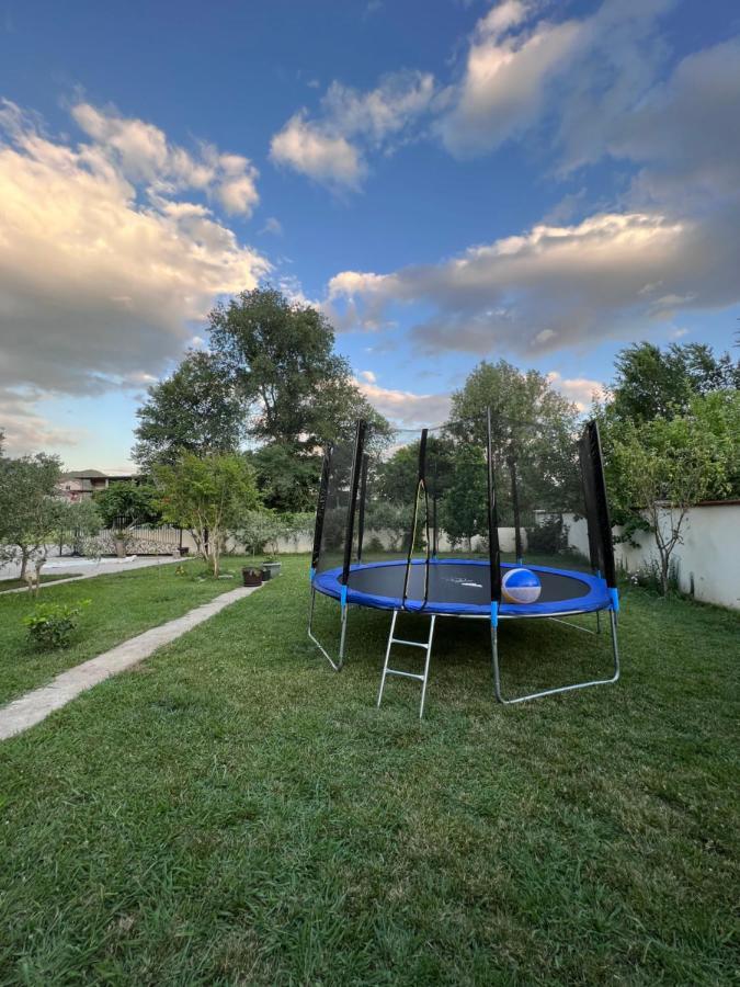 Apartmani Vivami Будва Екстериор снимка