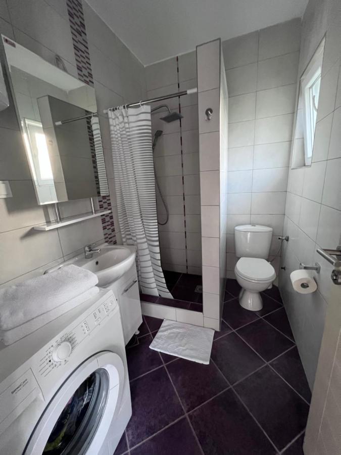 Apartmani Vivami Будва Екстериор снимка