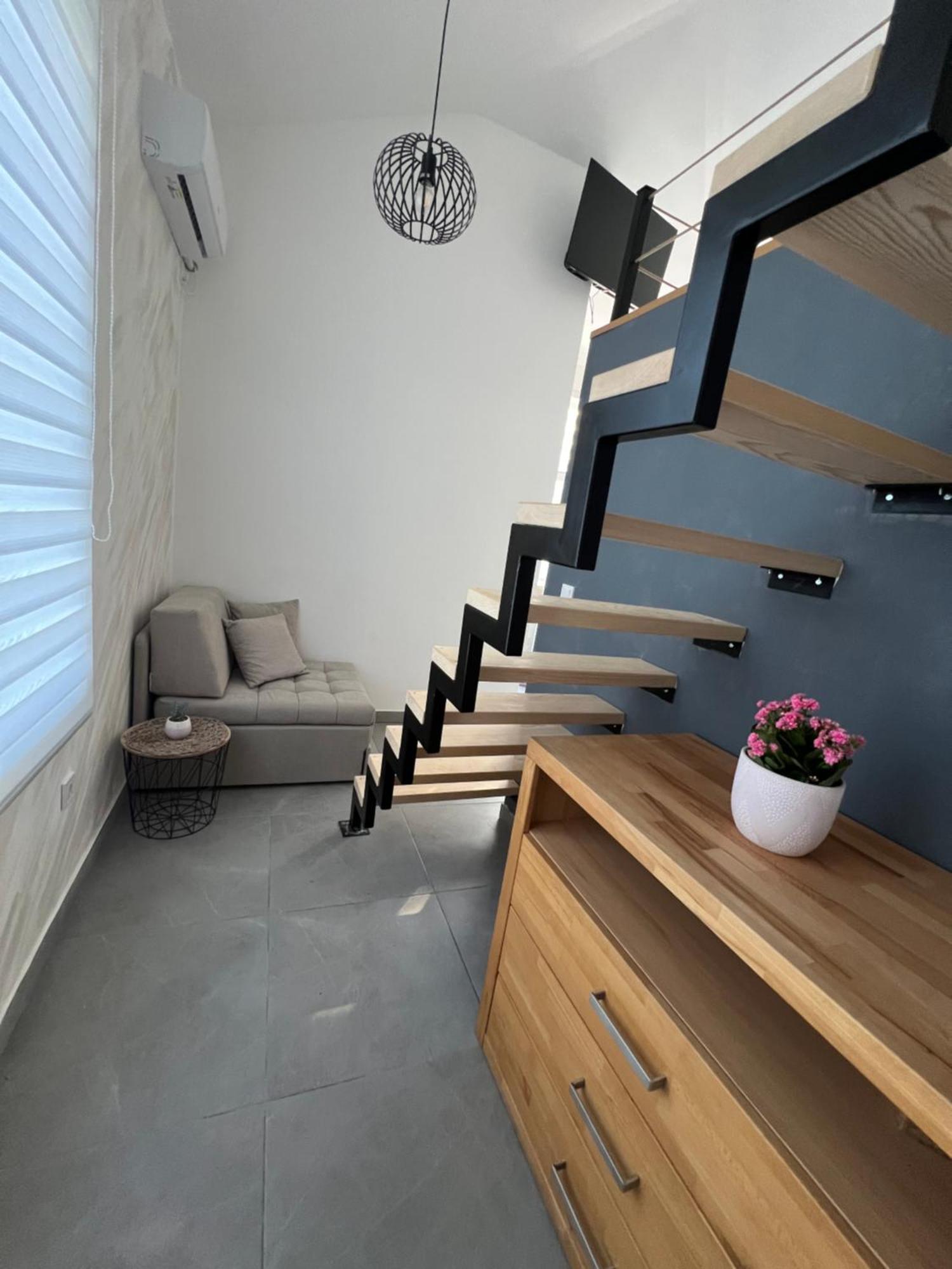 Apartmani Vivami Будва Екстериор снимка