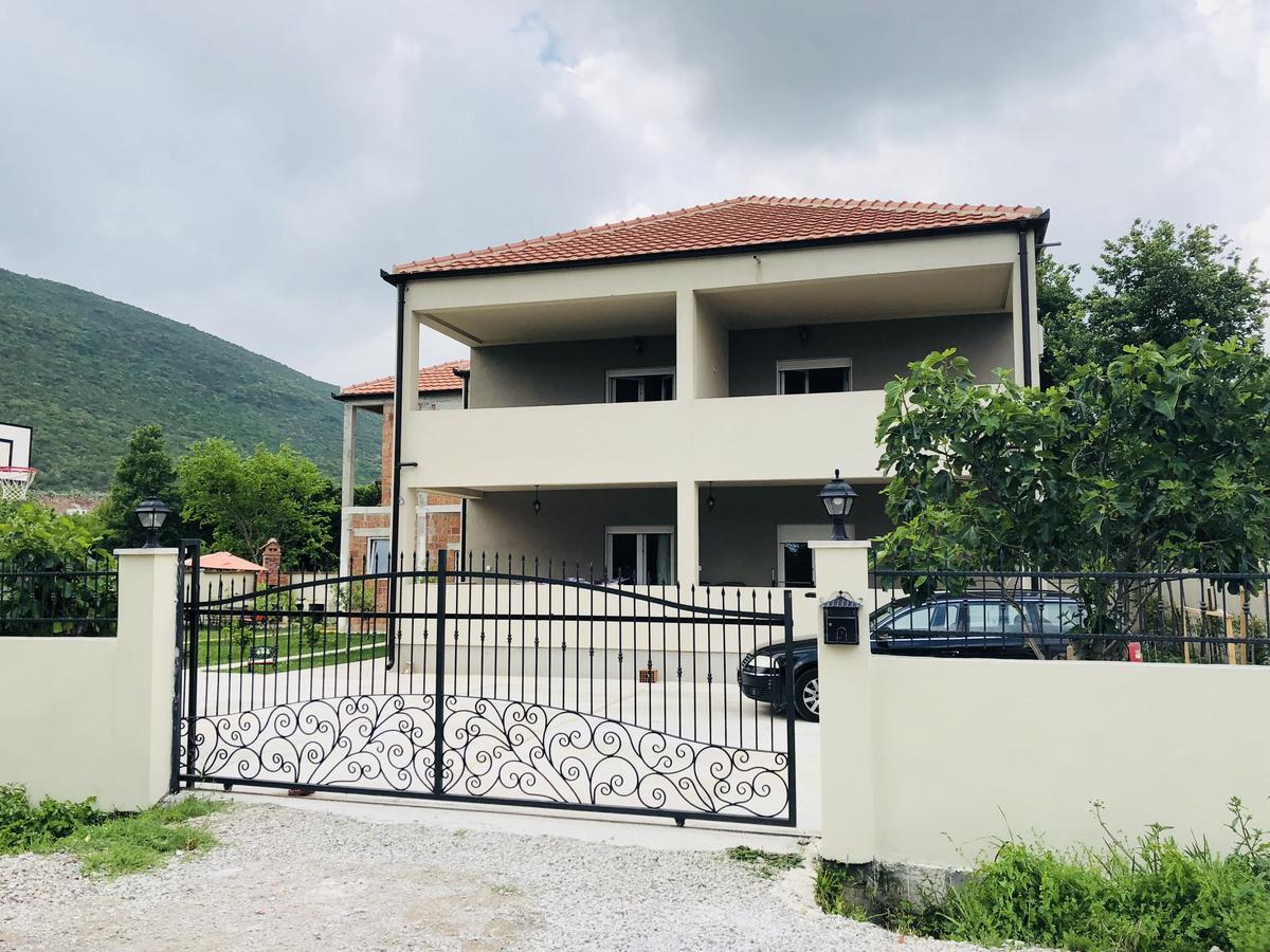 Apartmani Vivami Будва Екстериор снимка